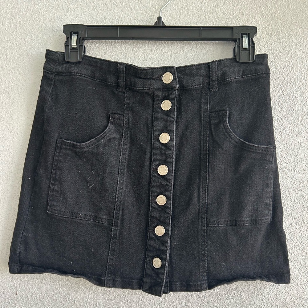 Alter’d State Black Button-Up Denim Skirt